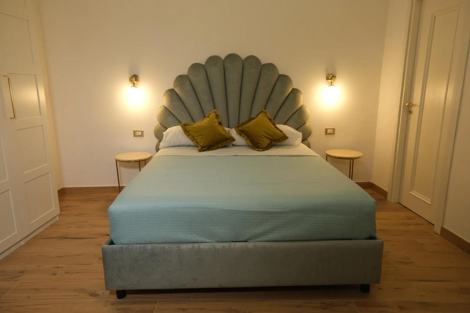 Relais Cristallini Napoli